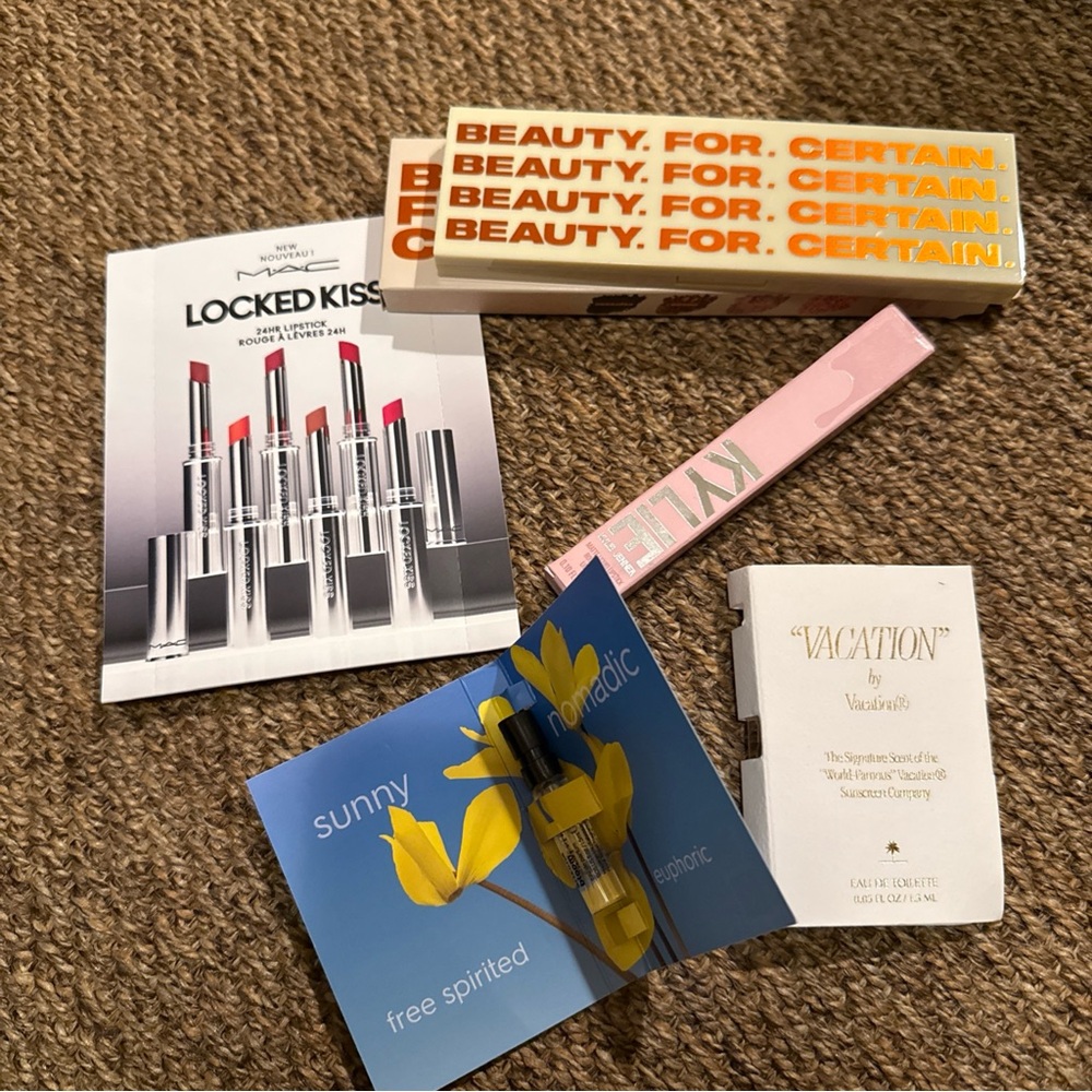Kylie Cosmetics Pink Lip Kit